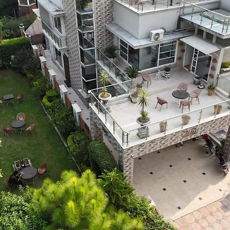 Canadian Inn Islamabad Exterior photo