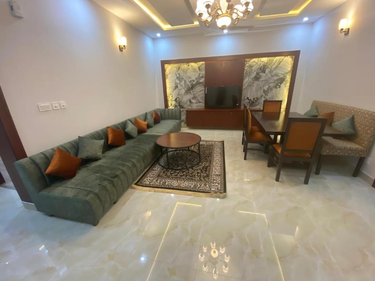 Canadian Inn Islamabad Exterior photo
