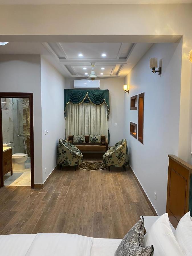 Canadian Inn Islamabad Exterior photo